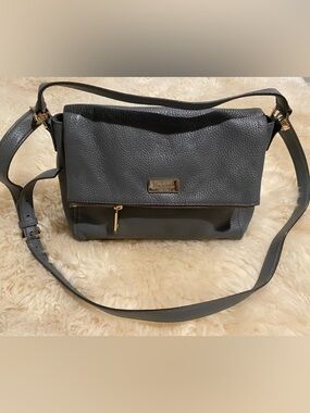 Kate Spade New York
Highland Place Maria Leather
Crossbody